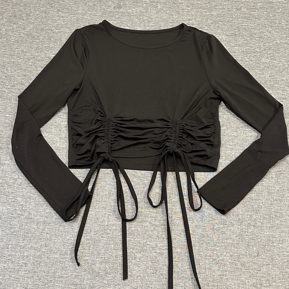 Cropped Ruched Long Sleeve Top - Picture 1 of 5